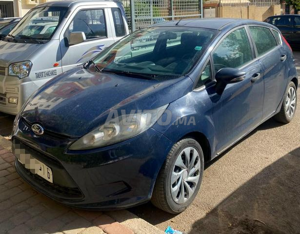 FORD FIESTA ESSENCE - 2