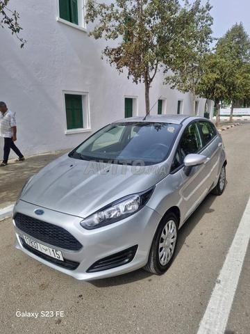 Ford Fiesta Essence Manuelle 2017 à Asilah