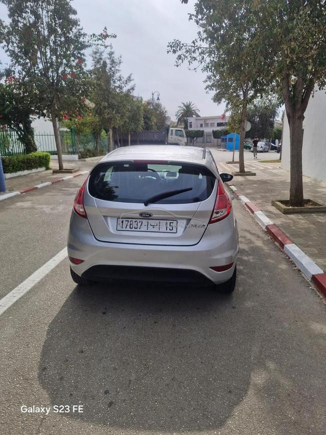 Ford Fiesta Essence Manuelle 2017 à Asilah