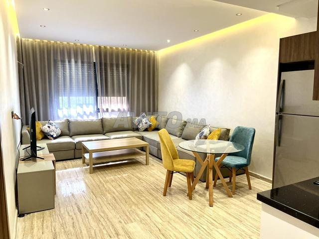 Très joli studio neuf meublé 49 m² à hay laymoune
