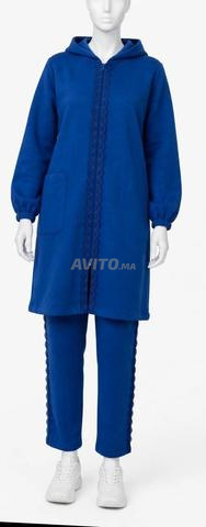 Survetement bleu 330dh - 2