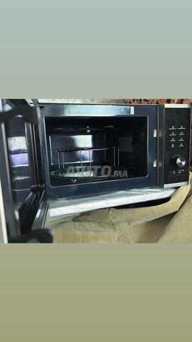 Micro-ondes Samsung Grill 23L MG23K3575 - 2