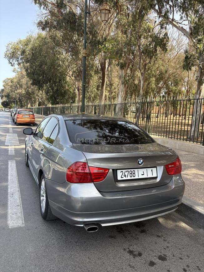 bmw série 320i essence 