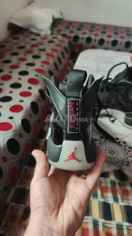 Chaussures de sport originales Jordan très propres - 2
