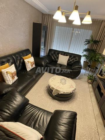 Salon en cuir véritable moderne très bon état