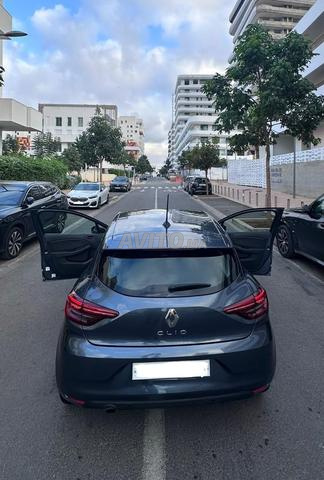 Renault Clio 5 Essence Manuelle 2022 à Casablanca