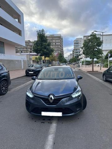 Renault Clio 5 Essence Manuelle 2022 à Casablanca