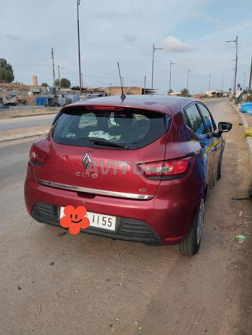 Renault Clio Diesel Manuelle 2018 à Sidi Bennour - 2