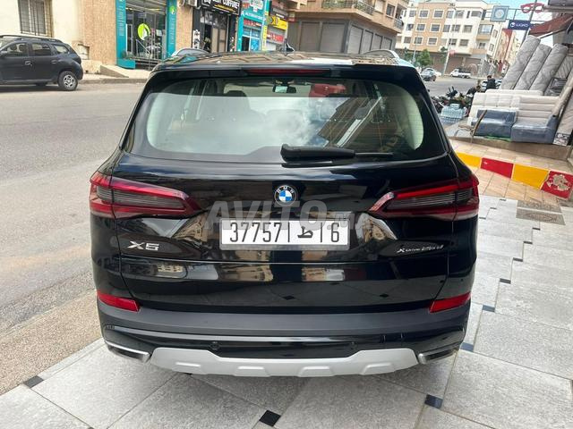 BMW X5 Luxury - 2