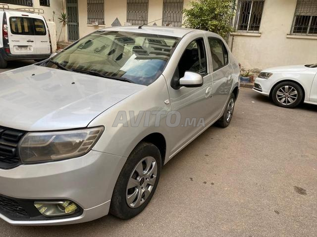 Dacia Logan Diesel Manuelle 2018 à Casablanca - 2