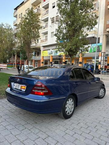 Mercedes-Benz 220 - 2