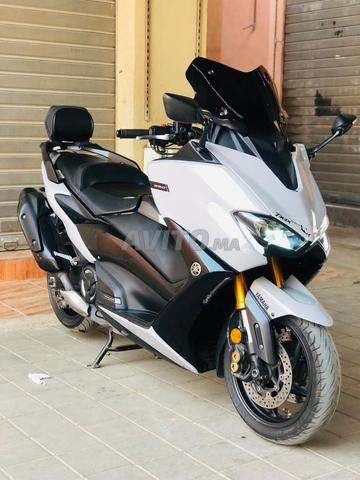 Yamaha TMAX 560 - 2