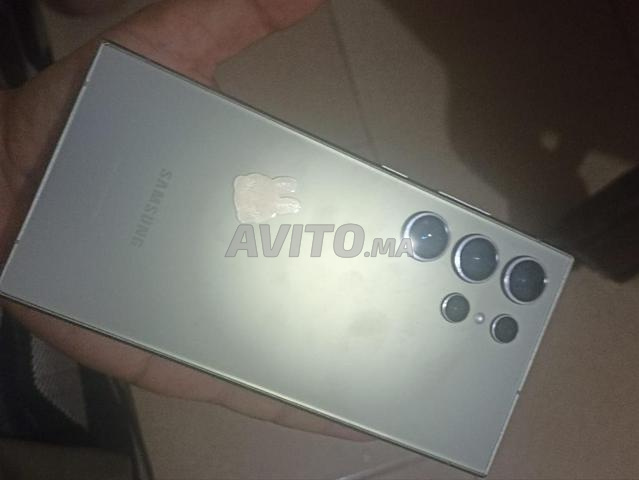 Samsung S24 Ultra 256Go officiel - 2