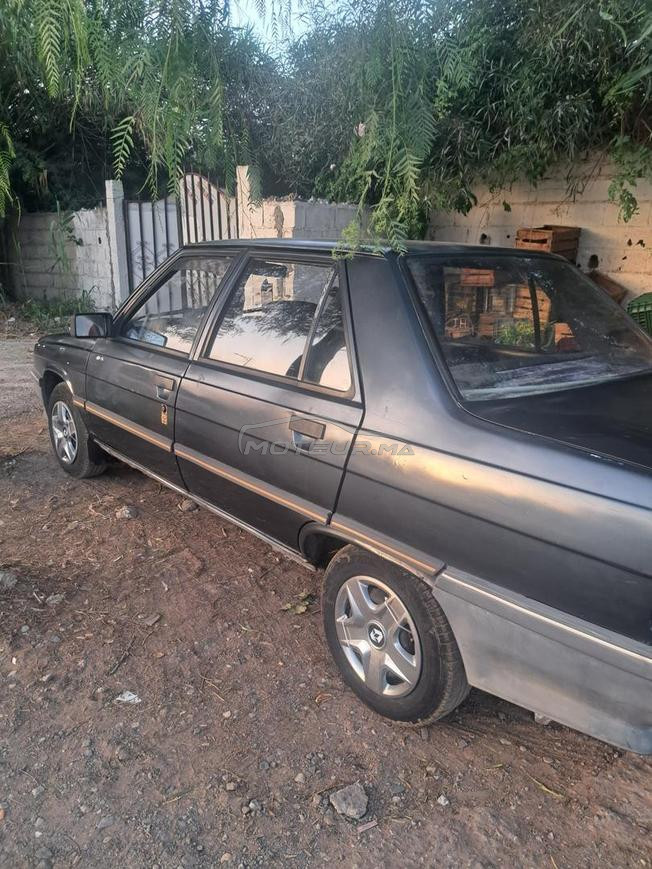 RenaultR9