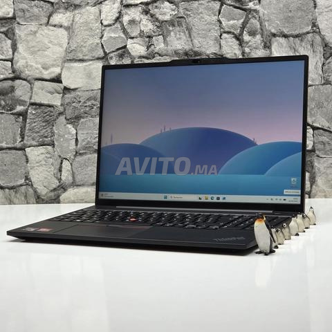 LENOVO Thinkpad E16 / Ryzen 5 7430U