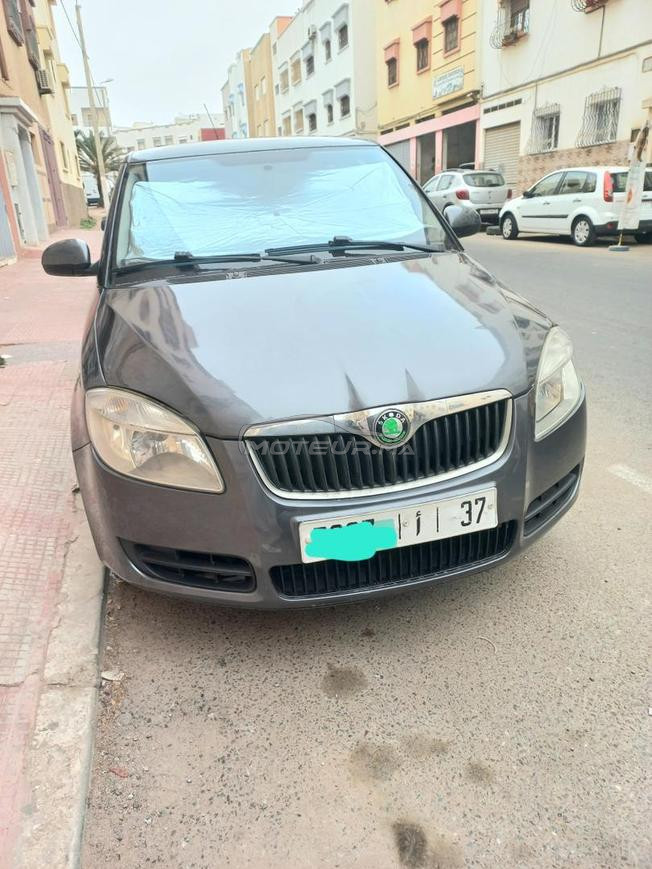 skoda fabia essence à vendre bon état 