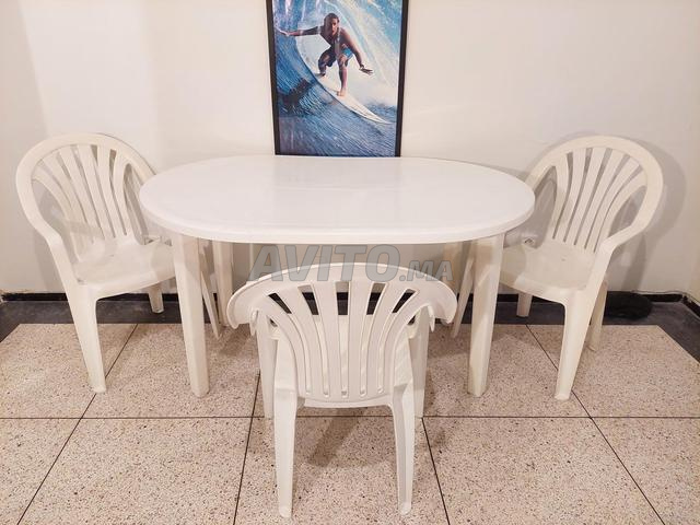 Table et Chaise Plastique - 2