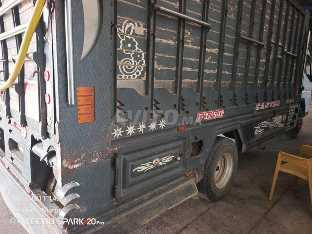 Camion Peugeot encore neuf - 2