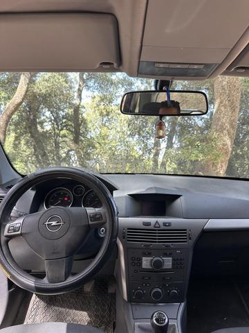 Opel Astra - 2