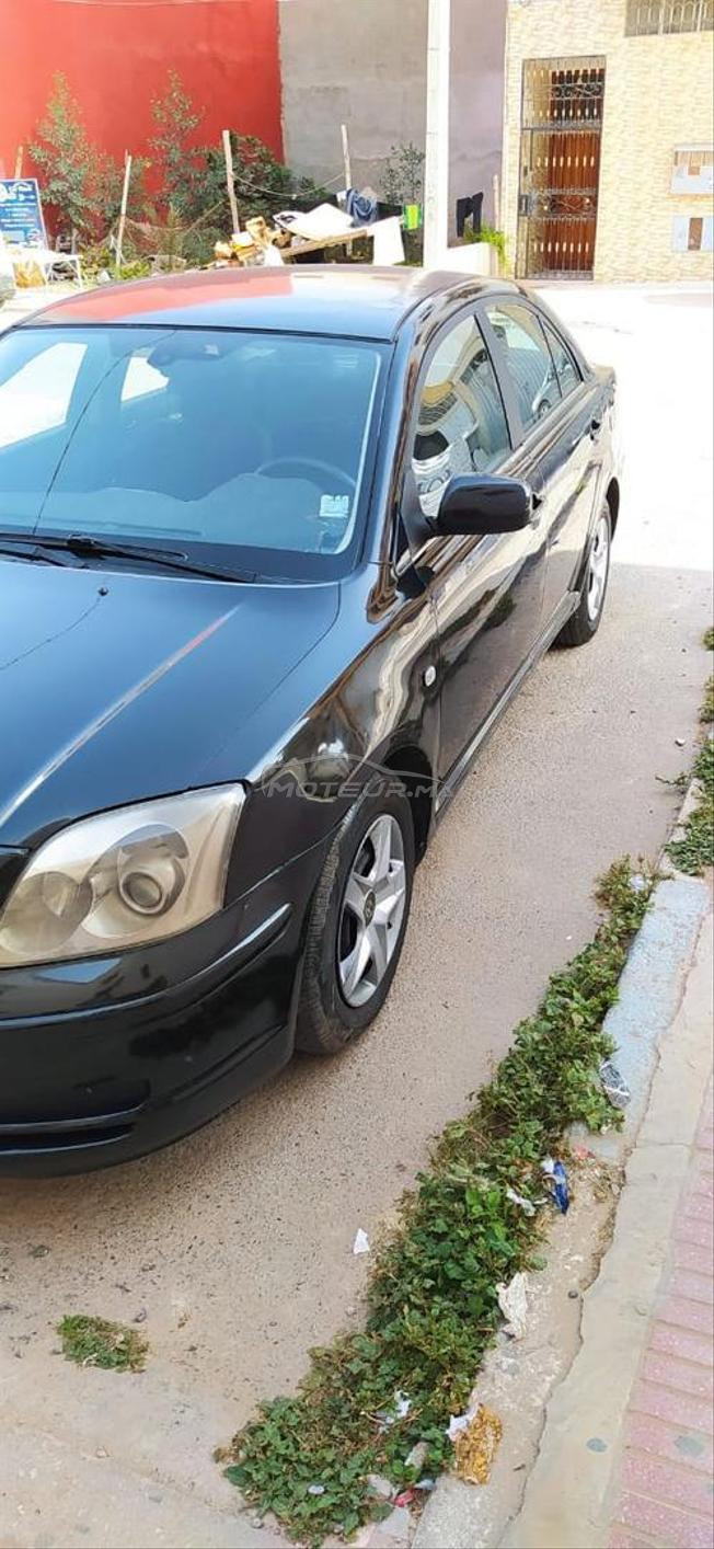toyota avensis essence