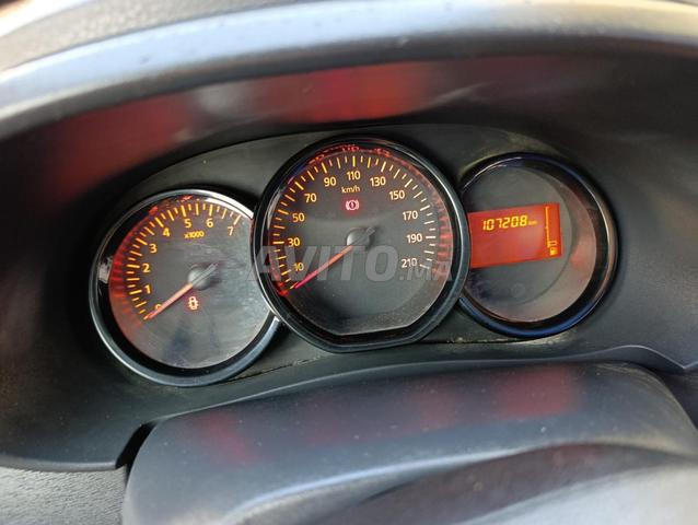 Voiture propre prix fixe. Pas d'intermédiaires. - 2