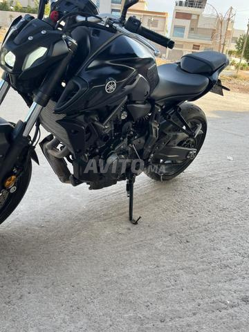 YAMAHA MT 07 - 2