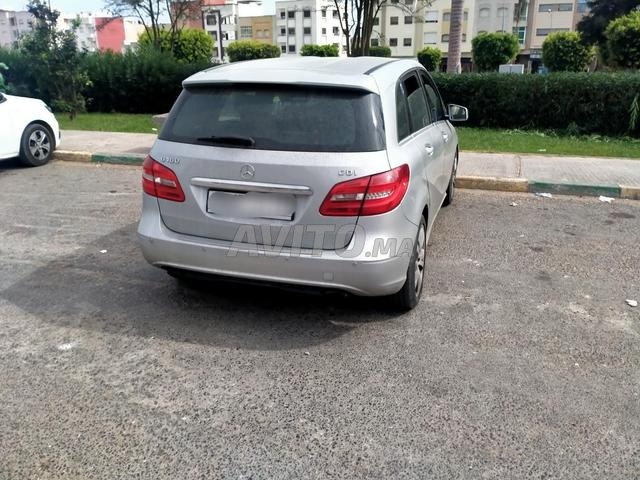 Mercedes-Benz 180 Diesel Manuelle 2015 à Kénitra - 2