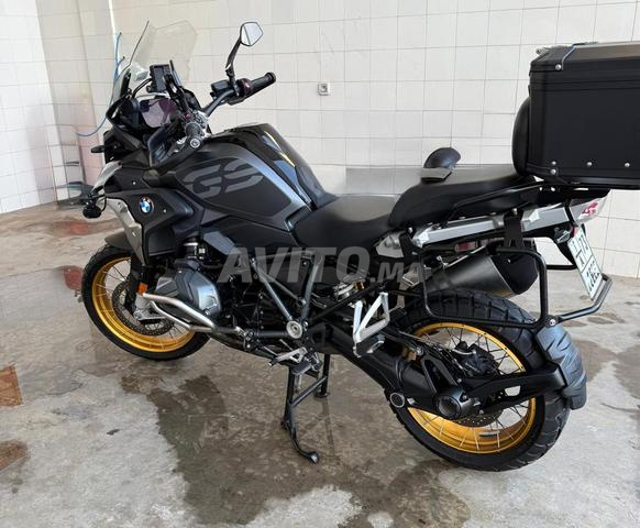 BMW R1250 EN PARFAIT ÉTAT