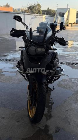 BMW R1250 EN PARFAIT ÉTAT