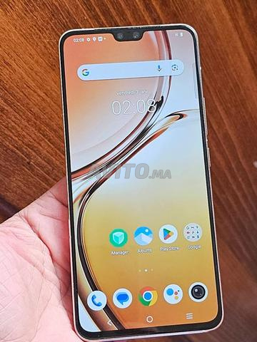 Vivo V23 5G duos 13Go/256Go/64Mpx très neuf - 2