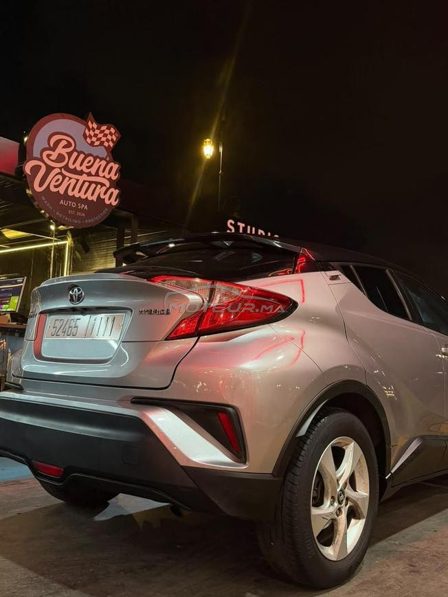 à vendre Toyota CHR 1.8 hybride automatique 
