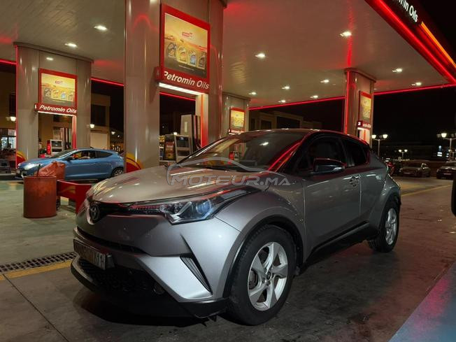 à vendre Toyota CHR 1.8 hybride automatique 