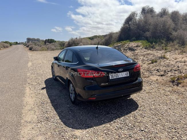 ford focus berline 2018