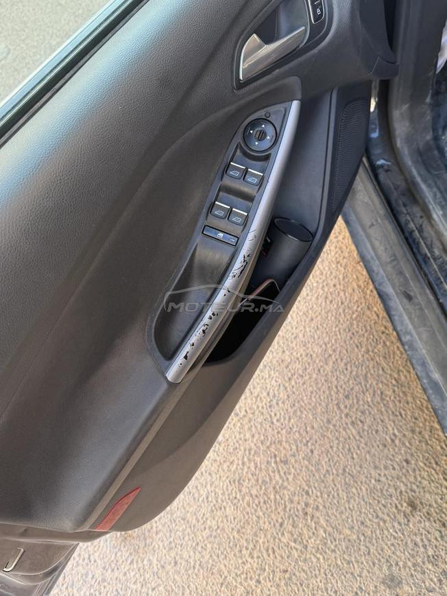 ford focus berline 2018