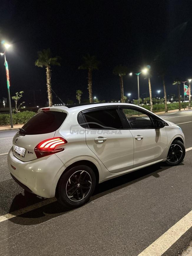 Peugeot 208 active