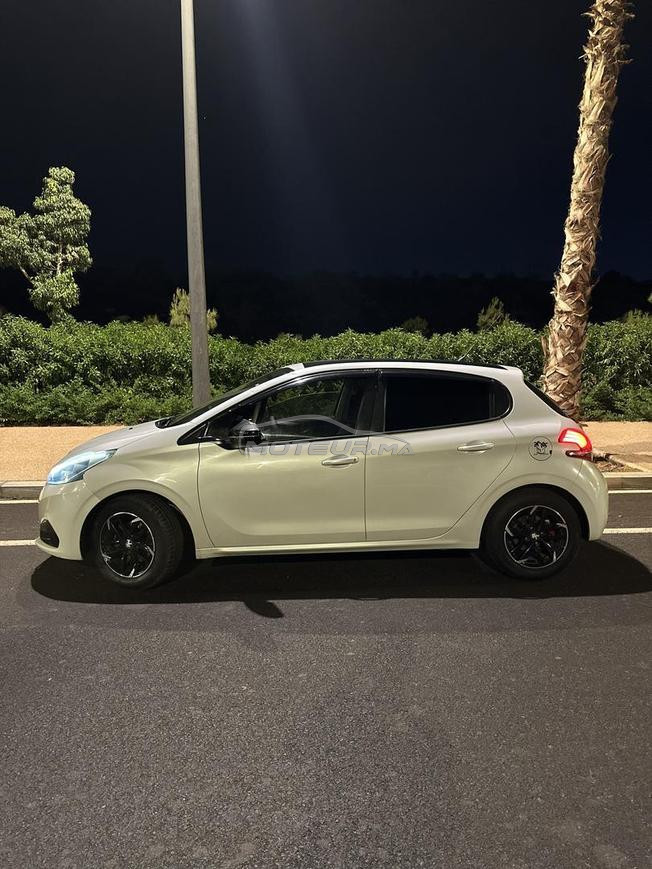 Peugeot 208 active