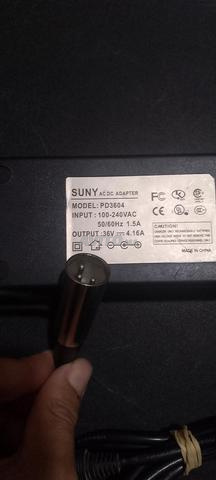 Chargeur SUNY PD3604 36V 4.16A - XLR 3 broches - 2