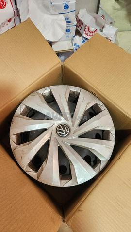 4 jantes avec enjoliveurs 15 pouces Volkswagen