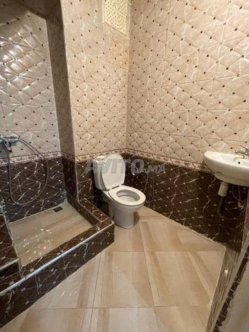 Appartement à louer 65 m² à Casablanca - 2
