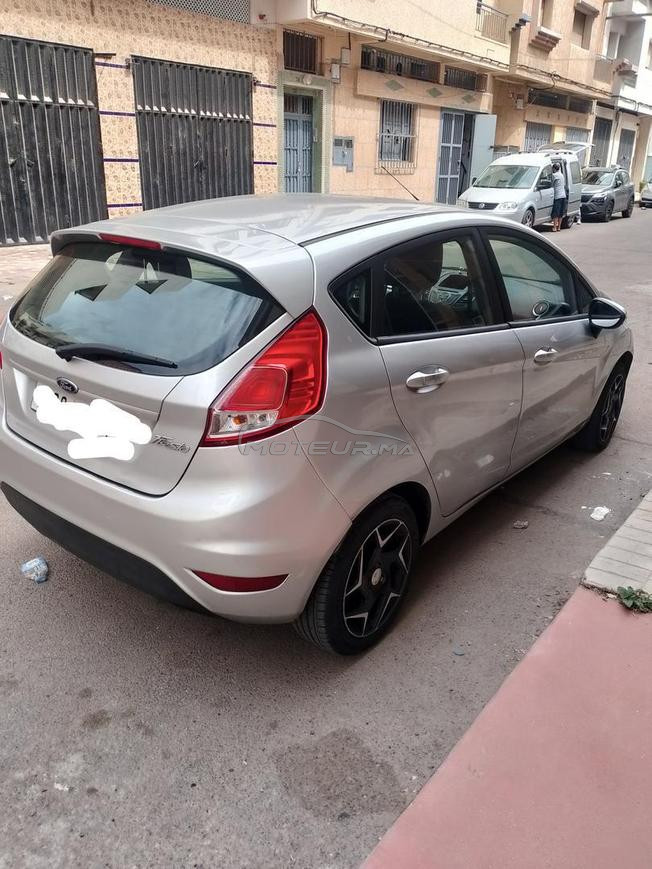 particulier Fiesta 2016 diesel très propre 