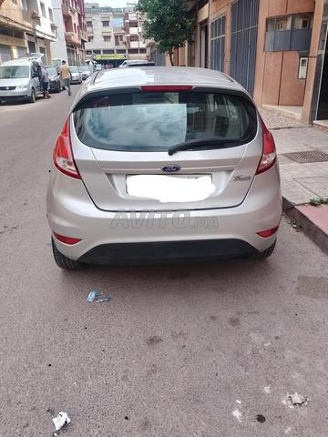 Ford Fiesta 2016 diesel - 2