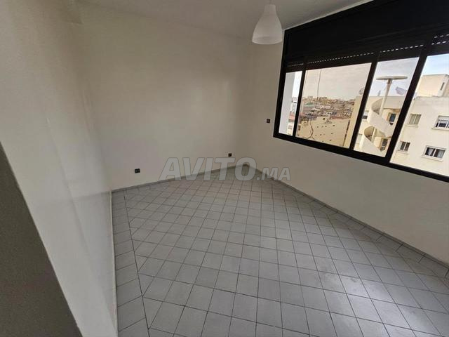 Location appartement vide de trois chambres - 2