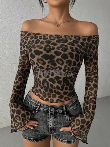 Blouse élégante à imprimé léopard