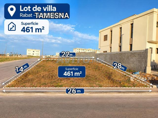 LOT DE VILLA EN ANGLE AVEC 4 FAÇADES