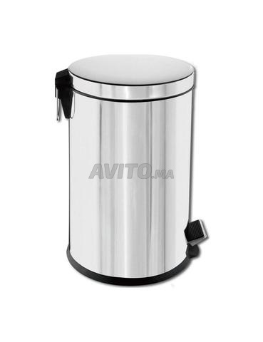 Poubelle à pédale en inox - 2