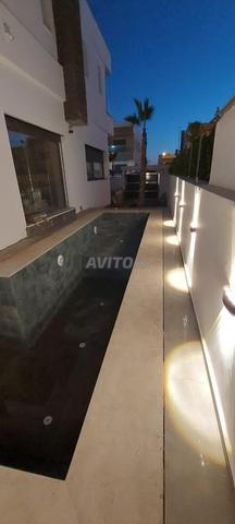 Villa de Haut Standing avec Piscine a AIN ATIG