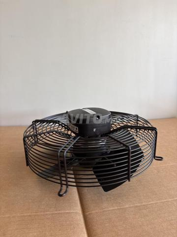 Ventilateur industriel axial noir - 2