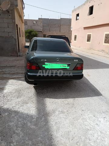 Mercedes-Benz 250 Diesel Manuelle 1988 à Laâyoune