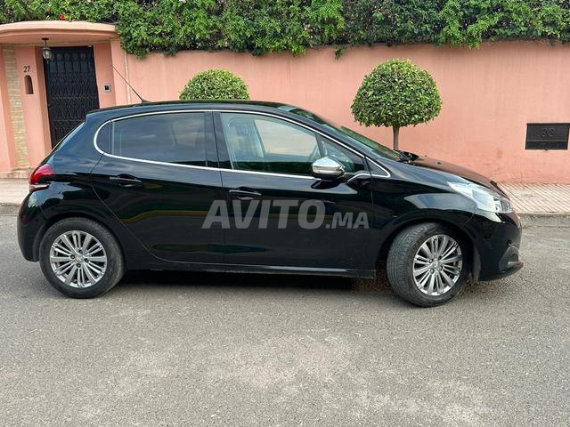 Peugeot 208 2019 Diesel Manuelle à Marrakech - 2