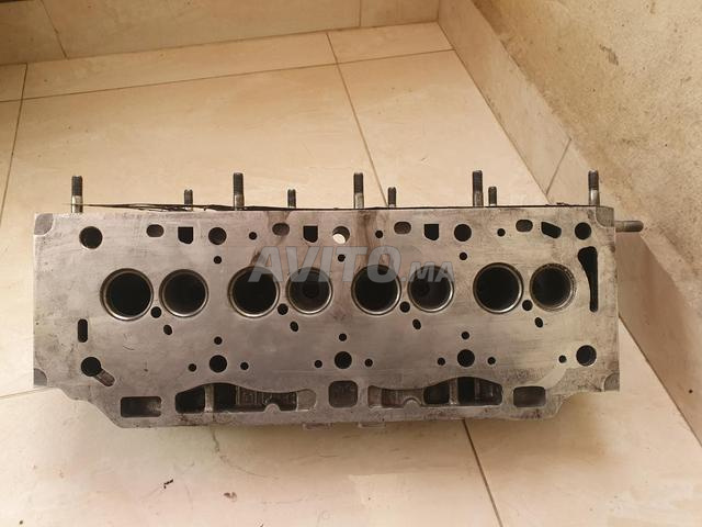 Culasse moteur en bon état - 2